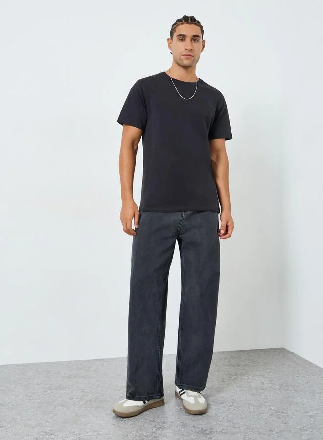 ستايلي تيشيرت بياقة دائرية بقصة عادية مع طبعة جرافيك